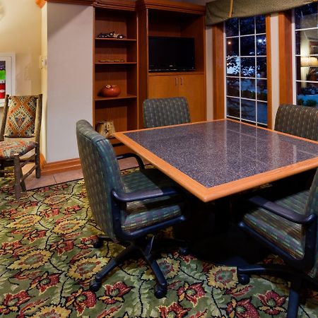 Hotel Wyndham Garden Anchorage Airport Extérieur photo