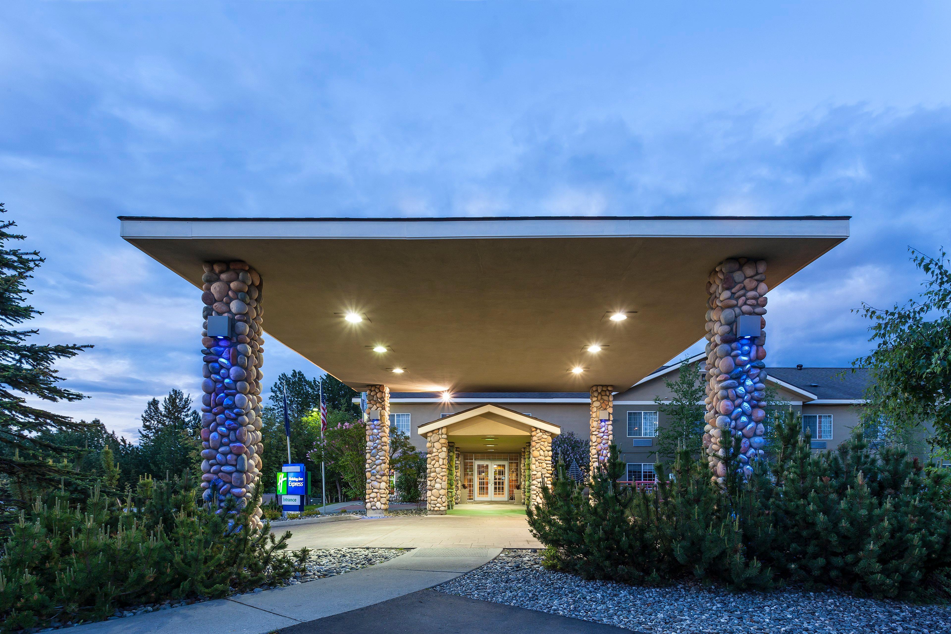Hotel Wyndham Garden Anchorage Airport Extérieur photo