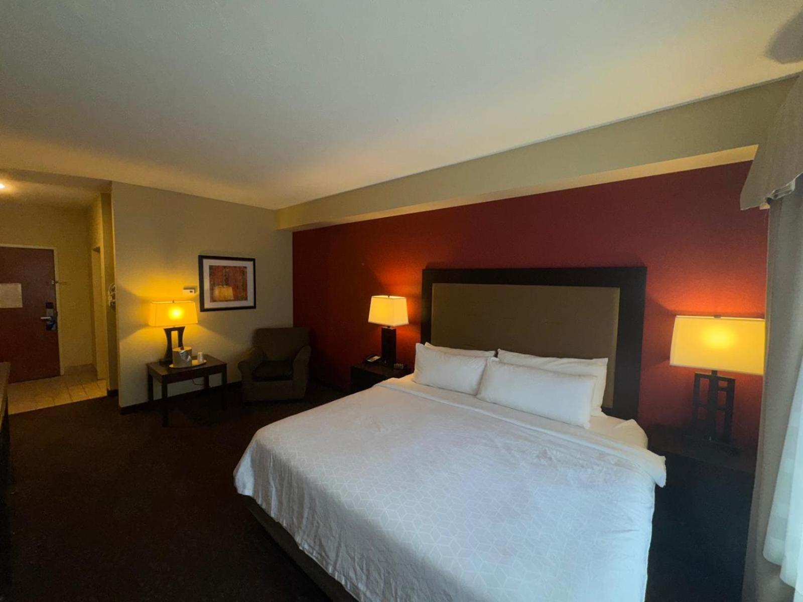Hotel Wyndham Garden Anchorage Airport Extérieur photo