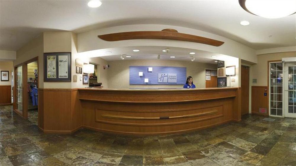Hotel Wyndham Garden Anchorage Airport Extérieur photo