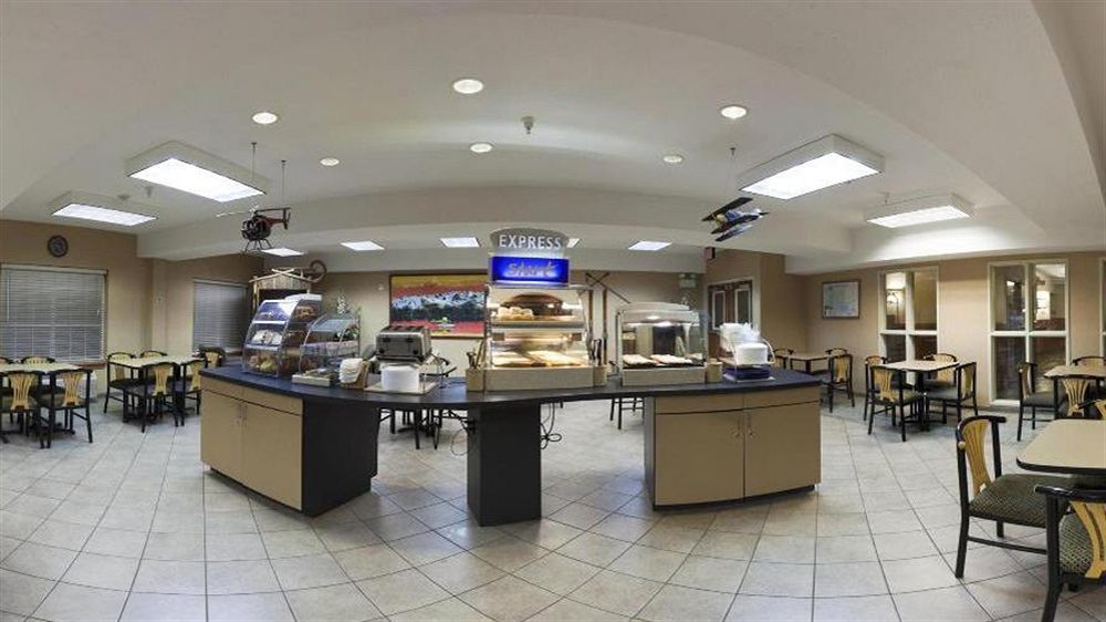 Hotel Wyndham Garden Anchorage Airport Extérieur photo